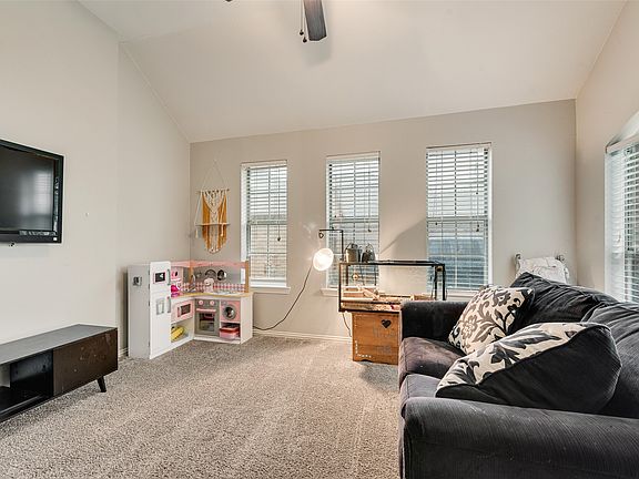 3rd image of 1022 Spinnaker Dr