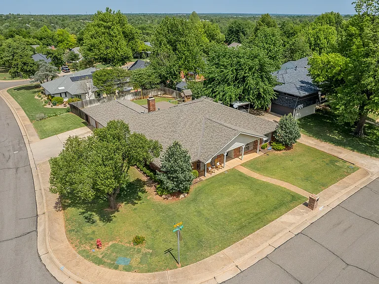 801 Rock Hollow Rd — Photo 49