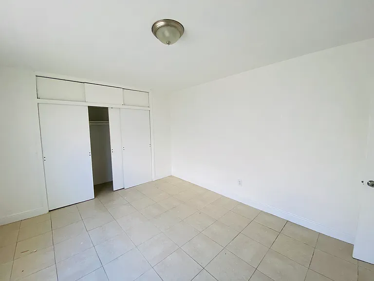 1957 Normandy Dr #2 — Photo 9