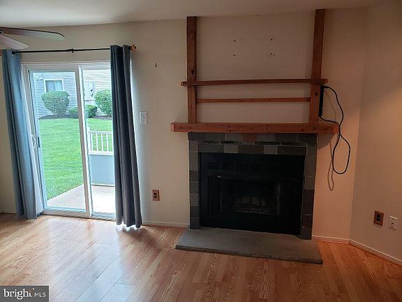 3rd image of 3203 Jennifer Ct