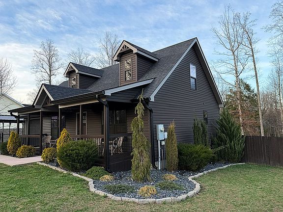 2nd image of 436 Scarlet Oak Dr