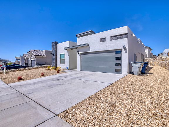 3rd image of 2166 Enchanted Summit Dr