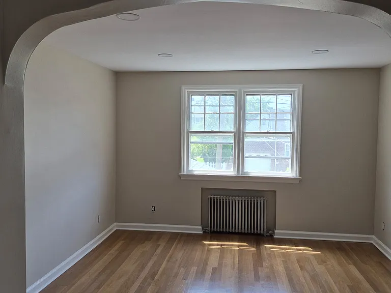 70 E 6th St #2 — Photo 20