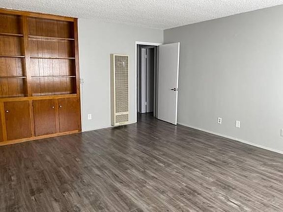 5th image of 327 S Avenue 60 #308
