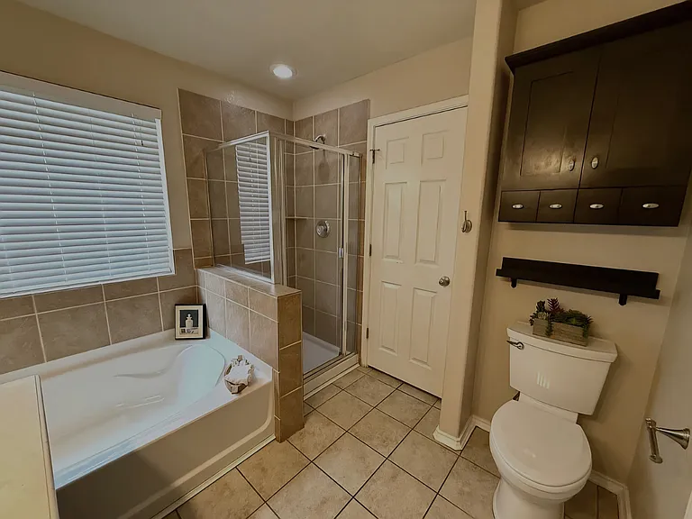 10303 Roseangel Ln — Photo 8
