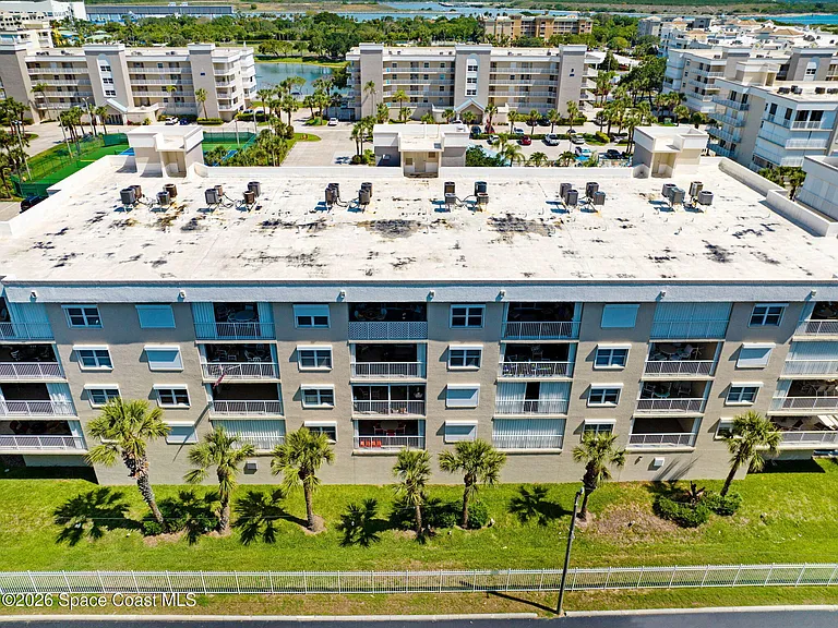 606 Shorewood Dr #C402 — Photo 38