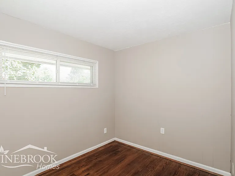 1263 Murat Ct — Photo 10