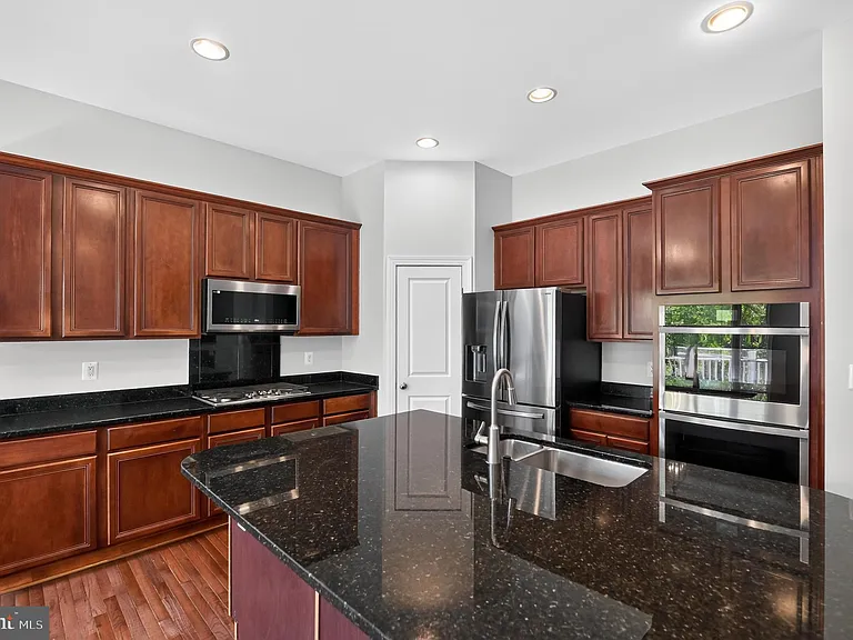 43278 Sunderleigh Sq — Photo 9