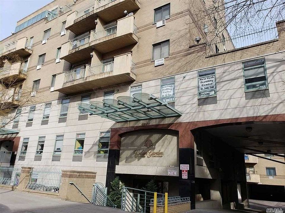 2nd image of 4231 Colden St APT R2e