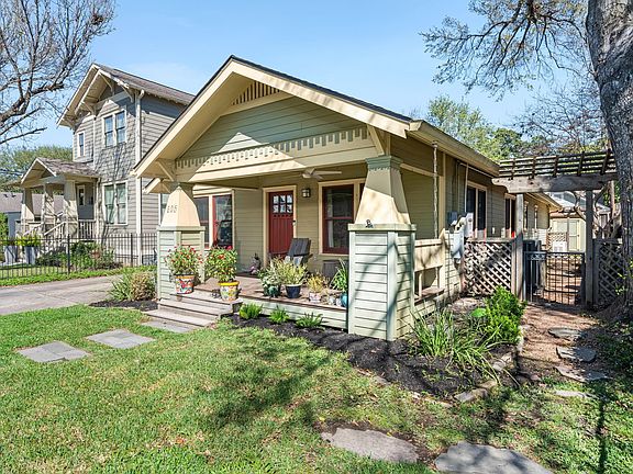 2nd image of 805 Ralfallen St