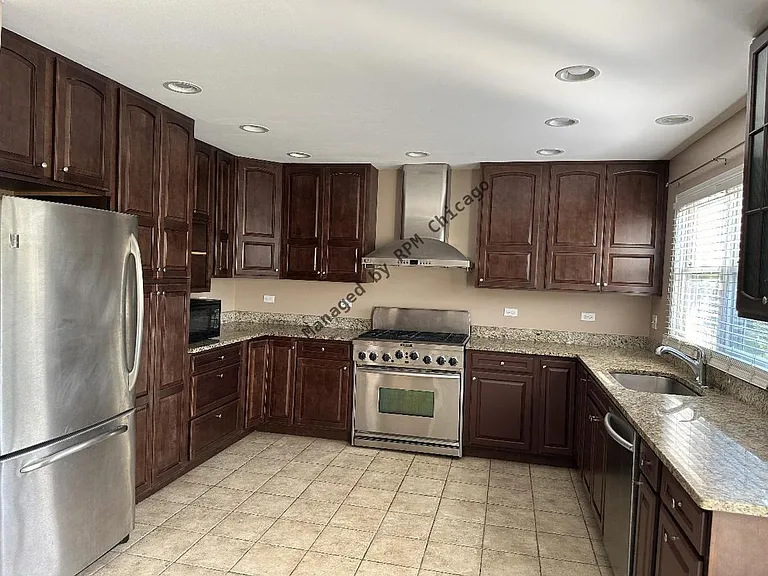 5490 Fox Path Ln — Photo 7