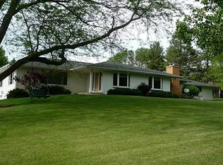 6006 Beverly Rd SW, Cedar Rapids, IA 52404