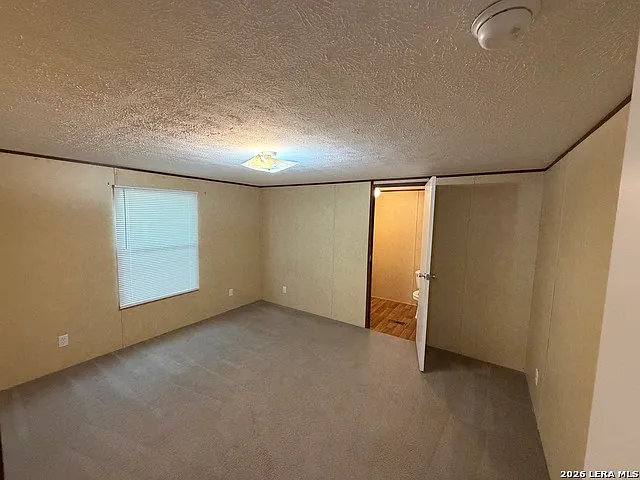 4423 E Houston St — Photo 8