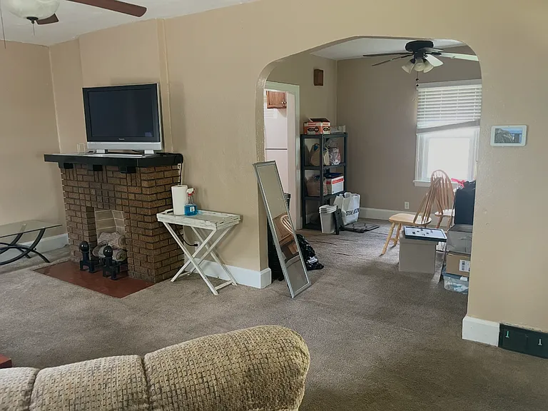 1113 Underwood Ave — Photo 7