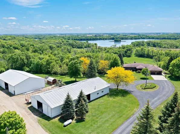 8705 Chester Ave, Northfield, MN 55057