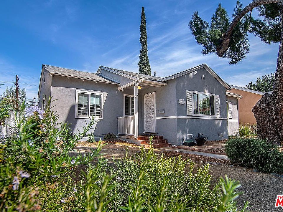1st image of 17313 Burbank Blvd