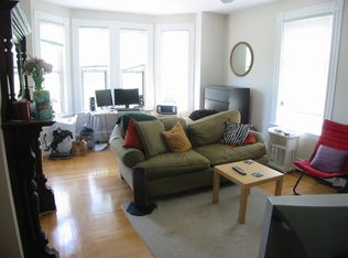 117 Prospect St #2, Somerville, MA 02143