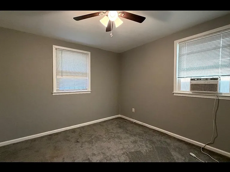 821 Maury Ave — Photo 15