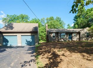 906 East St, Middletown, CT 06457