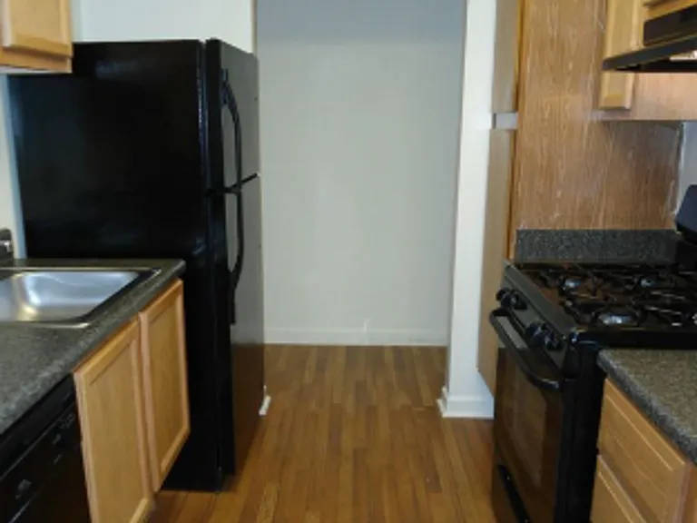 8424 Chicago Ave — Photo 6