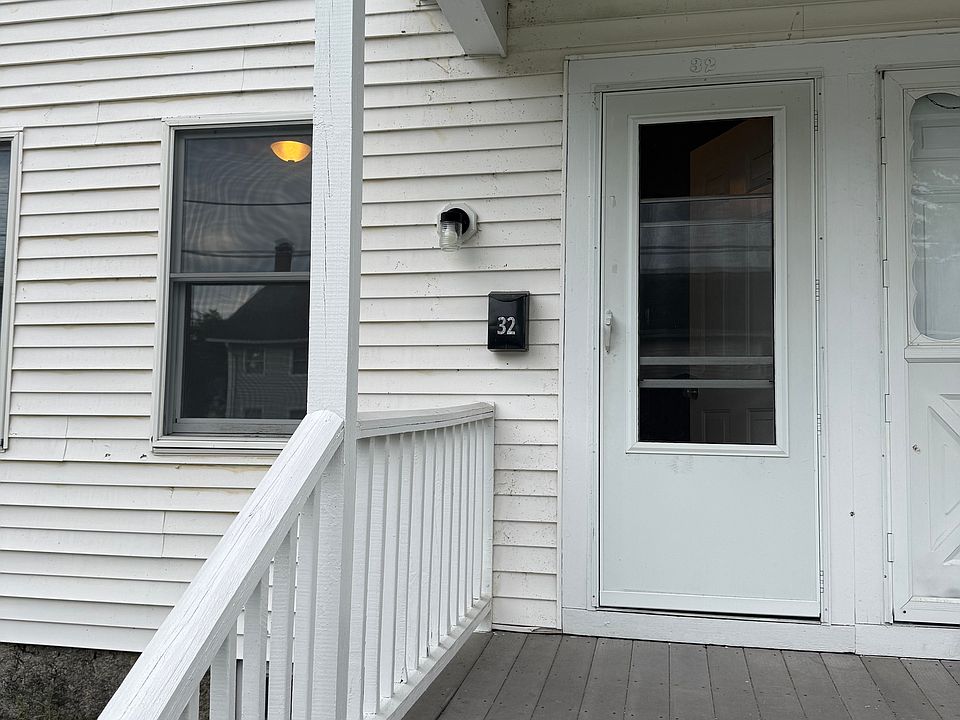 1st image of 32 B St #32