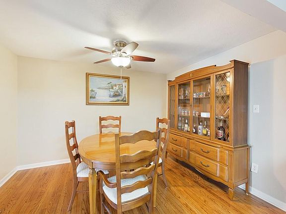 5th image of 9925 Cynthia Dr