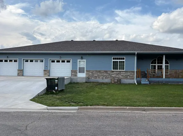 110 W Frederick Ave, Flandreau, SD 57028