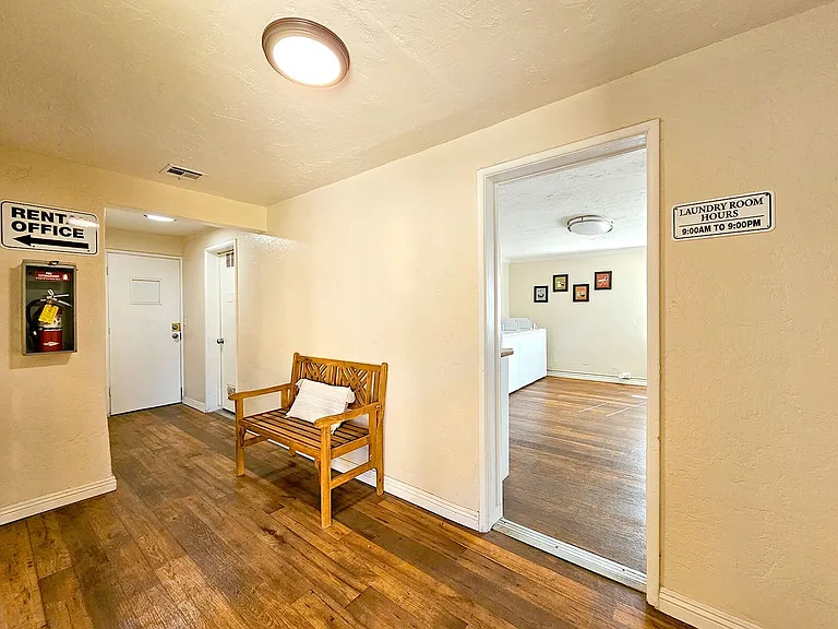 Lake Meadows Apartments — Photo 36