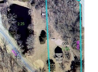 1229 W Pearl St, Staunton, IL 62088