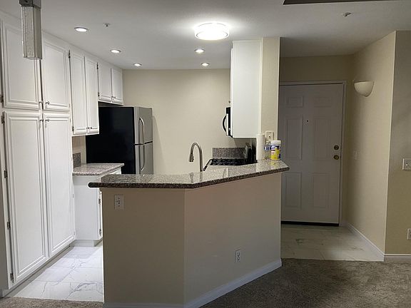 5th image of 11285 Affinity Ct Unit 125