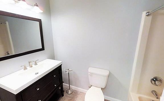 3rd image of 635 13th Avenue Pl NW