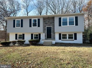 27089 Yowaiski Mill Rd, Mechanicsville, MD 20659