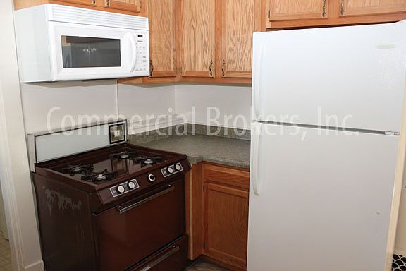 4th image of 217 W Lutz Ave APT 4