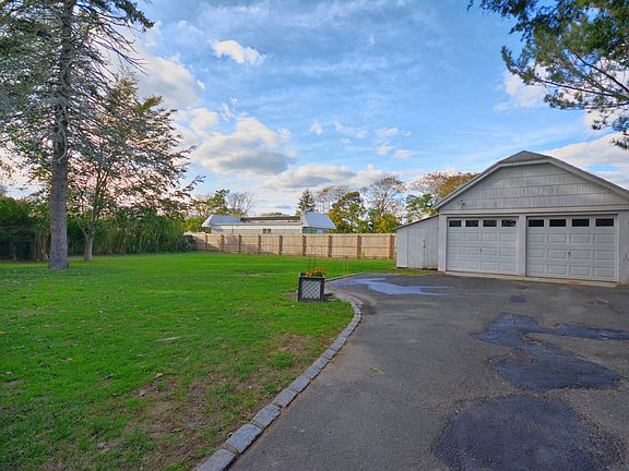 5th image of 29 Aldrich Ln