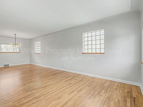 3rd image of 1551 Krameria St