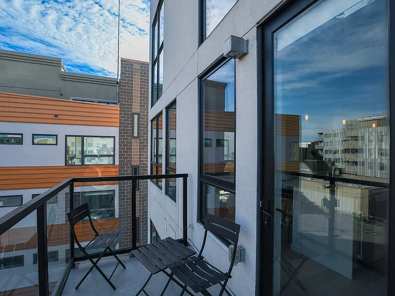 1735 Central St #511 — Photo 4