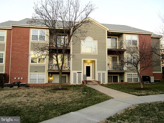 2nd image of 109 Water Fountain Way Unit 103