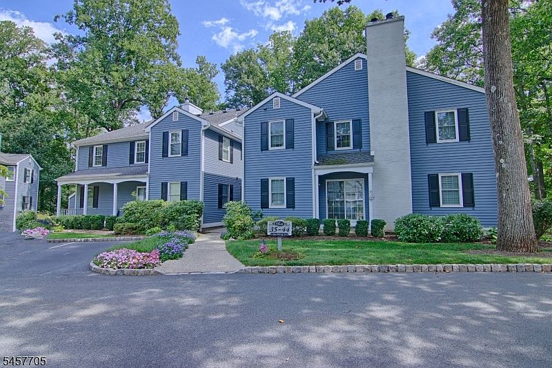 1st image of 36 Countryside Dr