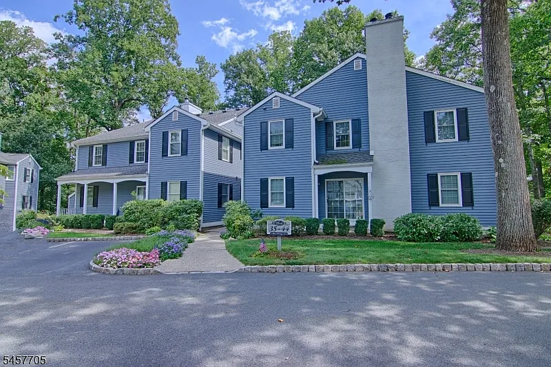 36 Countryside Dr