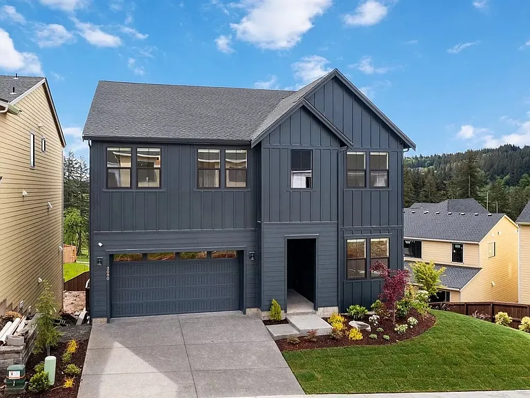 3090 N 49th Ave — Photo 3