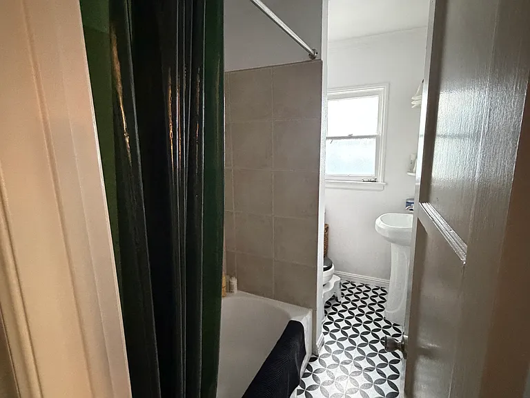 4126 Monroe St #1 — Photo 19