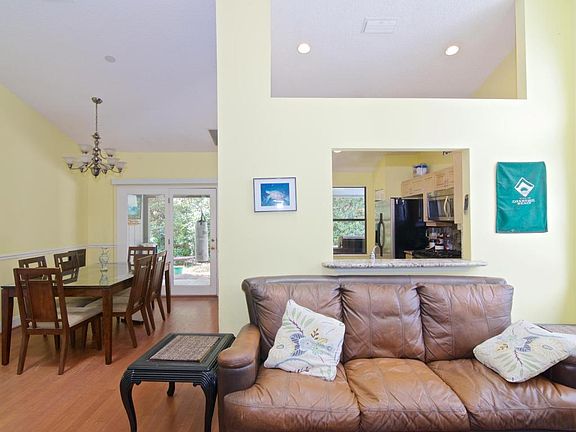 5th image of 1084 N 12th St