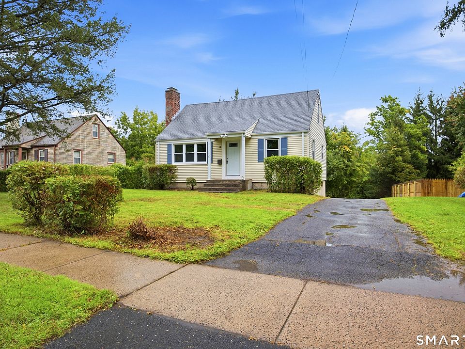 1st image of 140 Matianuck Avenue