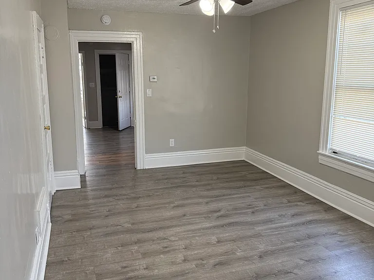 549 W Maple St #2 — Photo 6