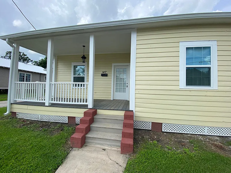 147 Williams Ave — Photo 6