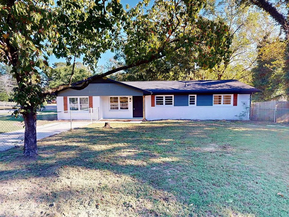 7607 Decatur Dr