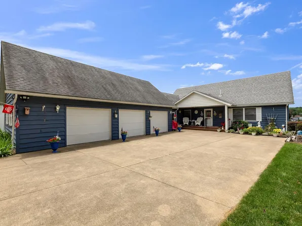 3807 Apple Valley Dr, Howard, OH 43028