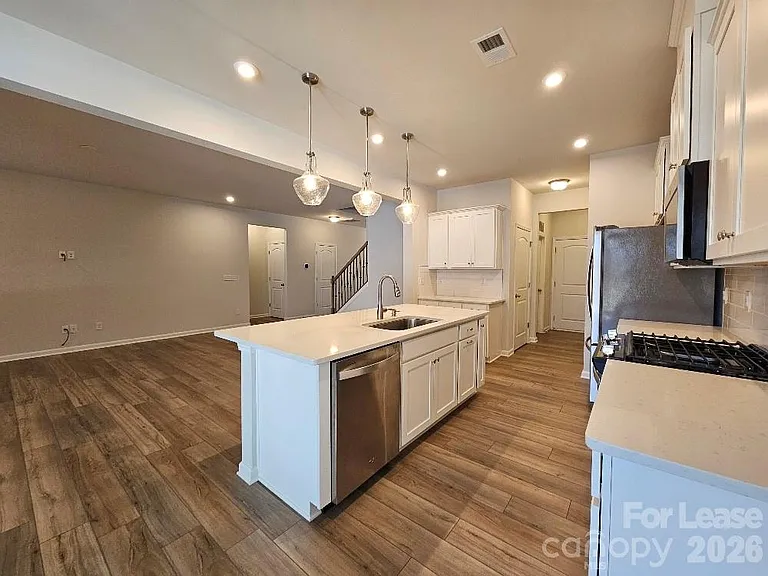 3108 Cheyney Park Dr — Photo 3