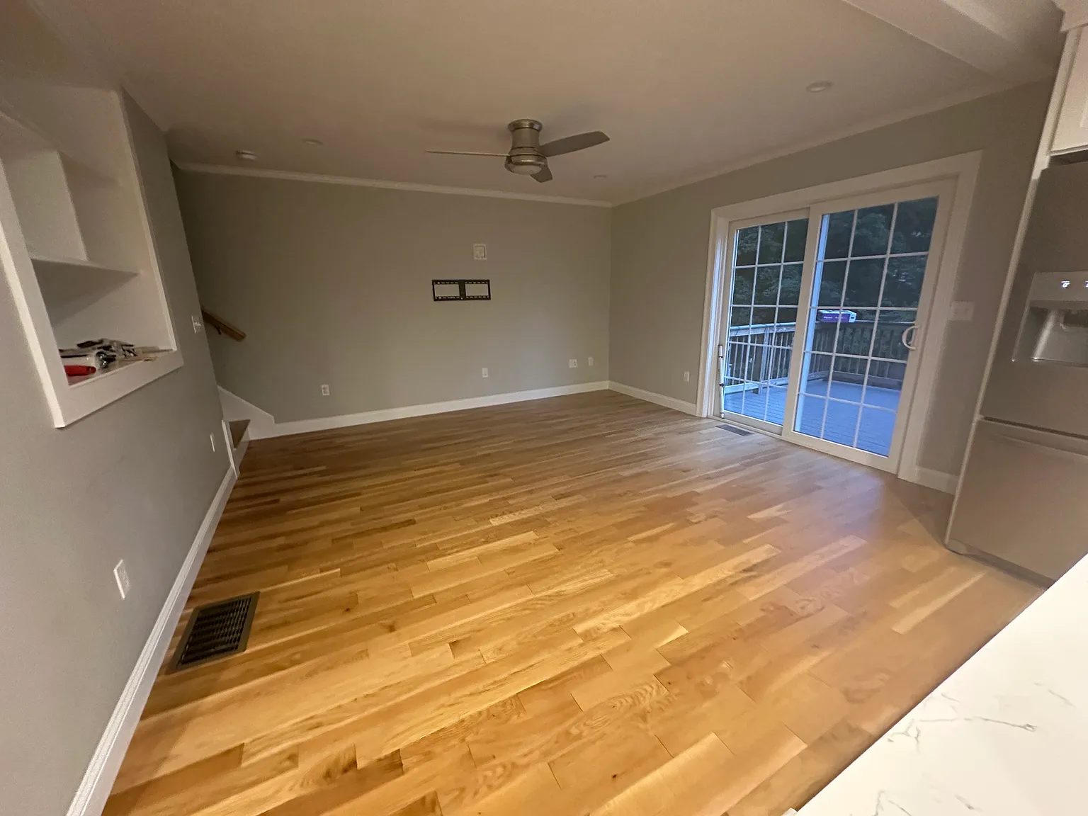 3 bed, 2.5 bath, 1592 sqft, $3,250 — Photo 3