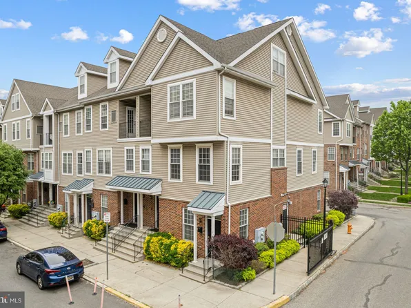 3133 W Thompson St, Philadelphia, PA 19121